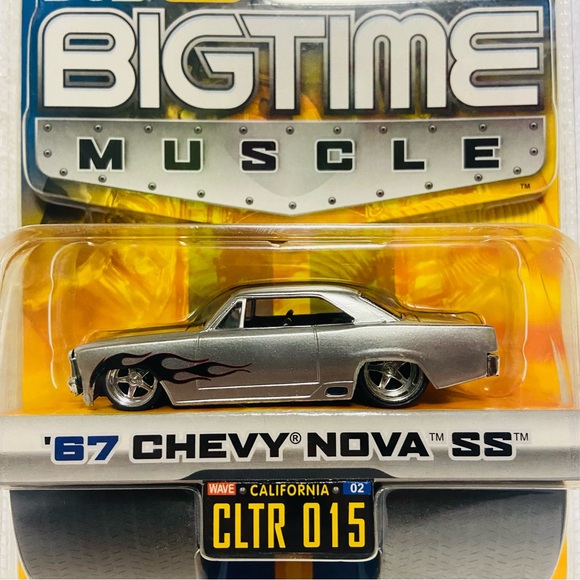 Dub City Bigtime 67 Chevy Nova Jada Toys 1:64 Silver - Picture 6 of 8